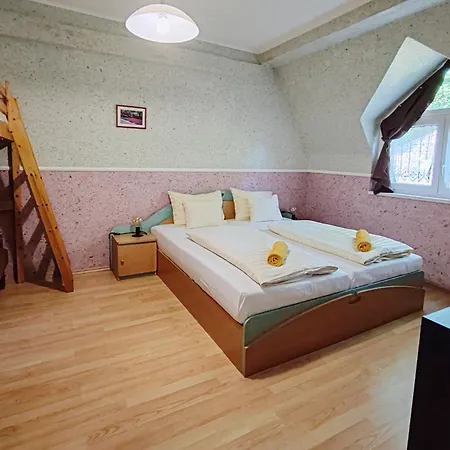 Garden Szallashely Kwatera prywatna