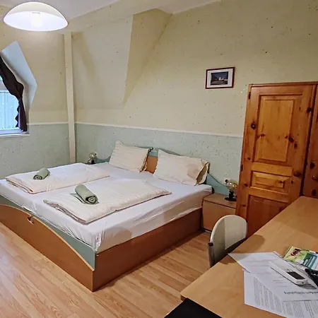 Garden Szallashely Balatonszárszó