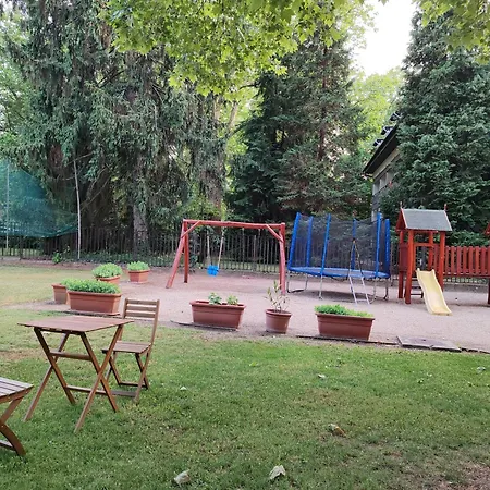 Garden Szallashely Habitación en casa particular *