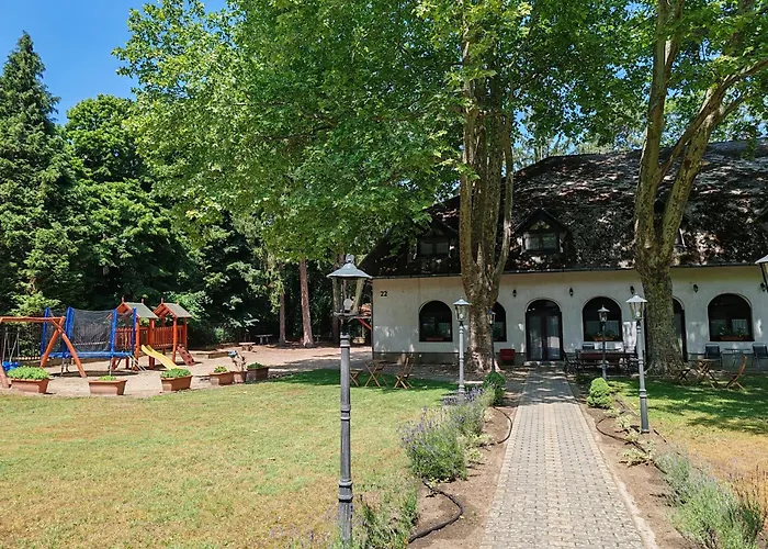 Garden Szallashely Homestay *