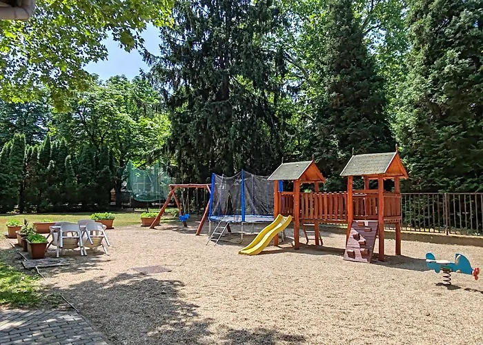 Garden Szallashely Balatonszemes