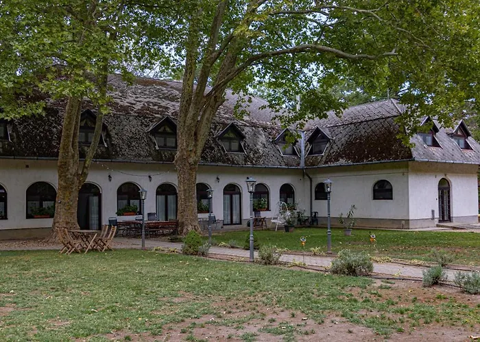 Garden Szallashely Homestay *