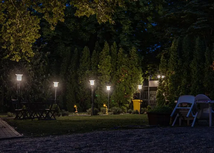 Homestay Garden Szallashely Balatonszemes